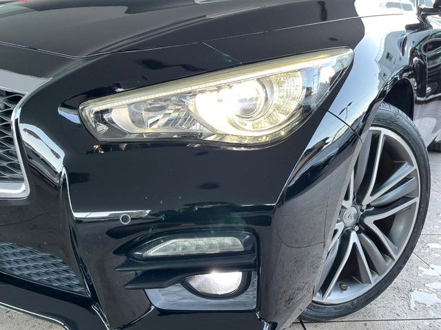 �yLED�w�b�h���C�g�z���V����ԑ��s�����ǍD�Ȏ��E���m�ۂ����S���ĉ^�]�ł��鍂�P�xLED�w�b�h���C�g�𑕔�!�_�����x�������A����d�͂��}�����Ă��܂��B