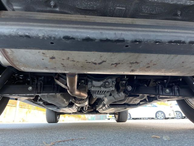 ����肪���ꂢ�Ȃ����ɁA�h�K���H�̎{�H���I�X�X���B�~��n��͂������A���ݕ��ɂ��Z���̕���A��Ń}�����E�E�B���^�[�X�|�[�c���������ɂ��D�]���������Ă���܂��B