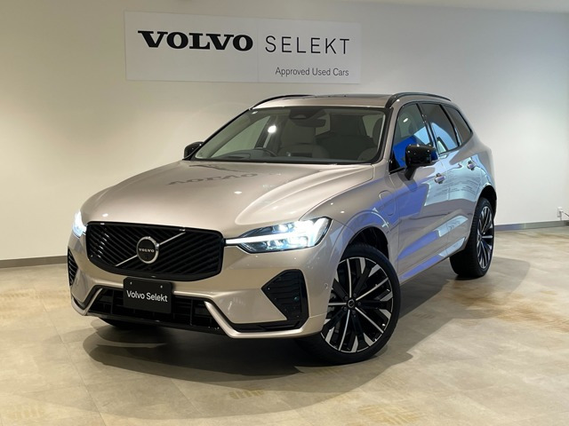 XC60ウルトラ T6 AWD プラグイン ハイブリッド ブラック エディション 4WD