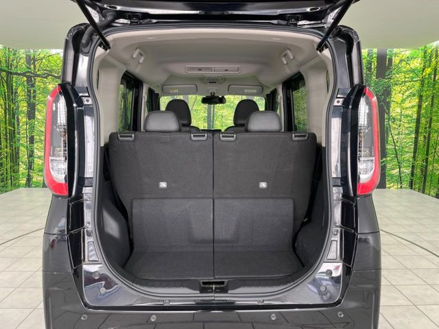 ���i�̂���������ʋ΁A���}���ɏ\���ȉ׎��X�y�[�X���m�ۂ��Ă���܂��B�Z�J���h�V�[�g��|���ƁA�傫�ȉו��̐ύڂ��\�ł���