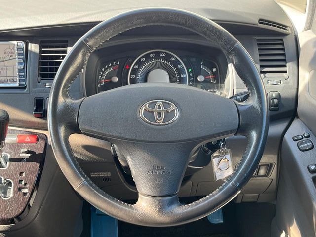 �y�����v�����X�e�A�����O�z�㎿�Ȋv���g�p���邱�ƂŁA��ɂ����������݂ƂĂ��^�]���₷���n���h���ł���