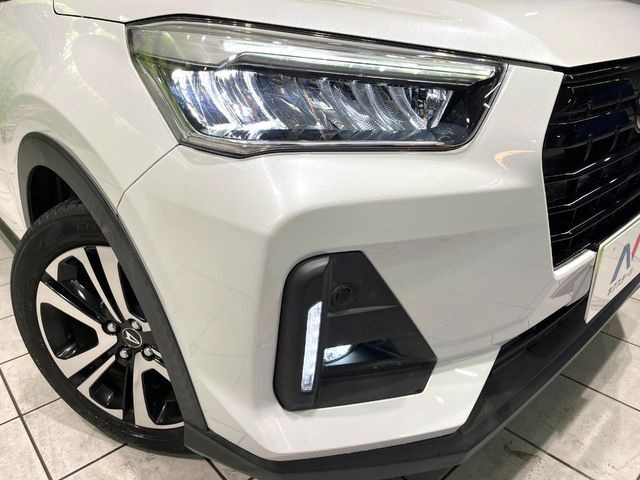 �yLED�w�b�h���C�g�z���V����ԑ��s�����ǍD�Ȏ��E���m�ۂ����S���ĉ^�]�ł��鍂�P�xLED�w�b�h���C�g�𑕔�!�_�����x�������A����d�͂��}�����Ă��܂��B