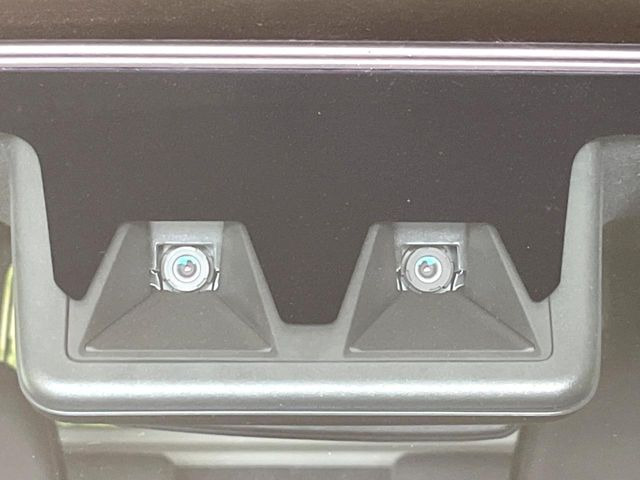 �y�X�}�[�g�A�V�X�g�z���s���ɑO���̎ԗ�����F�����A�Փ˂������Ȏ��͌x��ƃu���[�L�ŏՓˉ���Ɣ�Q�y�����A�V�X�g�B�����S�Ƀh���C�u�����y���݂��������܂��B