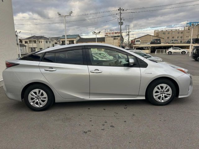 �����Ђł́A�S�Ԃ�3�����ԁA���s3000�L�������̖����ۏ؂�W���񋟂��Ă���܂��B(�A���Ԃ�1�N�ԁA���s������)