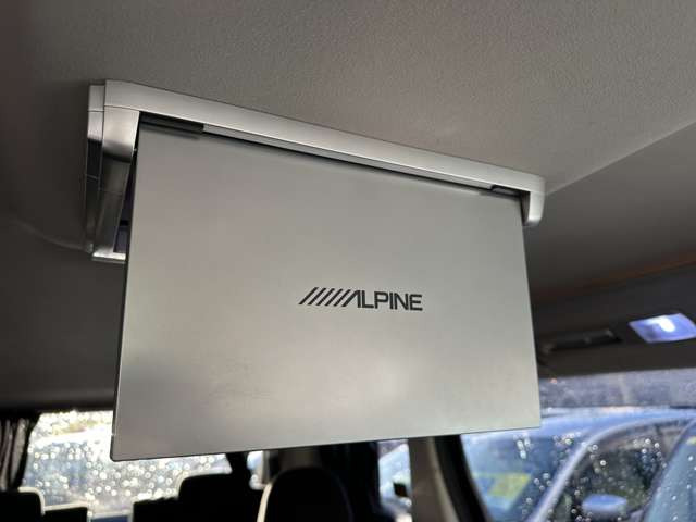 �t���b�v�_�E�����j�^�[������