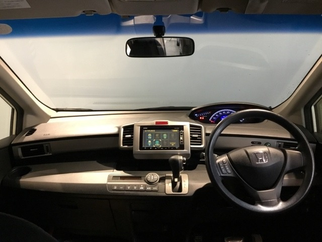 フリード1.5 G ジャストセレクション