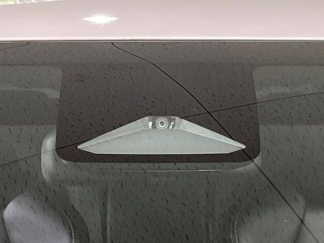 �y�g���^�Z�[�t�e�B�Z���X�z���s���ɑO���̎ԗ�����F�����A�Փ˂������Ȏ��͌x��ƃu���[�L�ŏՓˉ���Ɣ�Q�y�����A�V�X�g�B�����S�Ƀh���C�u�����y���݂��������܂��B