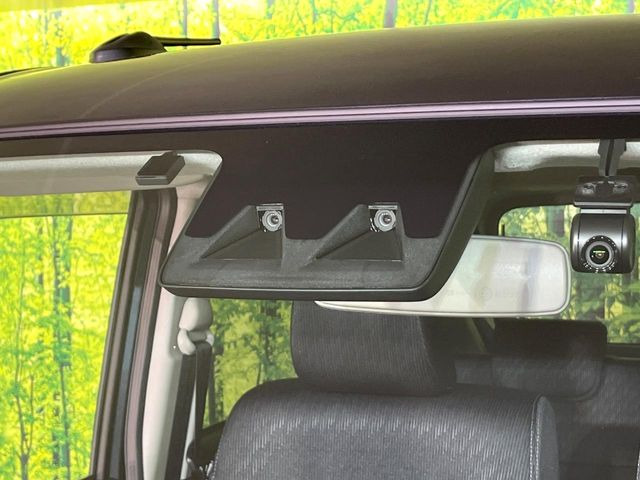 �y�X�}�[�g�A�V�X�g�z���s���ɑO���̎ԗ�����F�����A�Փ˂������Ȏ��͌x��ƃu���[�L�ŏՓˉ���Ɣ�Q�y�����A�V�X�g�B�����S�Ƀh���C�u�����y���݂��������܂��B