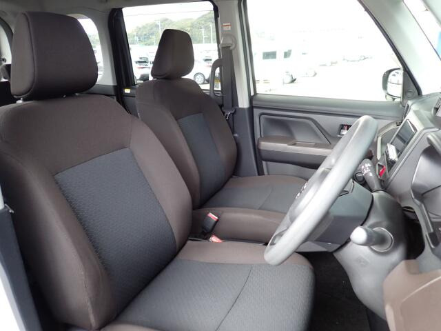 �t�����g�V�[�g�A��ԗǍD�ň��S�ł��B�傫�ȉ�����Ȃ����S�ł�