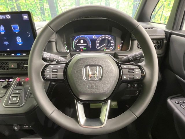 �y�����v�����X�e�A�����O�z�㎿�Ȋv���g�p���邱�ƂŁA��ɂ����������݂ƂĂ��^�]���₷���n���h���ł���