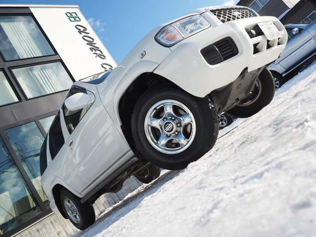 ���Ԃ̏�ԂŋC�ɂȂ镔�����������܂�����A���[���ɂČf�ڒ��ȊO�̉摜�⓮��������肷�邱�Ƃ��\�ł�!�J�[�Z���T�[�o�R�ɂĂ��₢���킹�������A���ڃ��[��:world_clovercars@yahoo.co.jp�܂ł��A����������