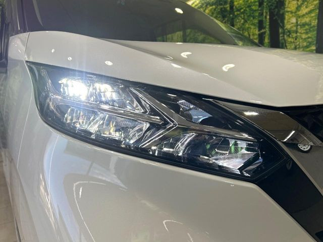 �yLED�w�b�h���C�g�z���V����ԑ��s�����ǍD�Ȏ��E���m�ۂ����S���ĉ^�]�ł��鍂�P�xLED�w�b�h���C�g�𑕔�!�_�����x�������A����d�͂��}�����Ă��܂��B