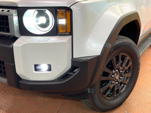 �y�ۖ�LED�w�b�h���C�g�z���V����ԑ��s�����ǍD�Ȏ��E���m�ۂ����S���ĉ^�]�ł��鍂�P�xLED�w�b�h���C�g�𑕔�!�_�����x�������A����d�͂��}�����Ă��܂��B