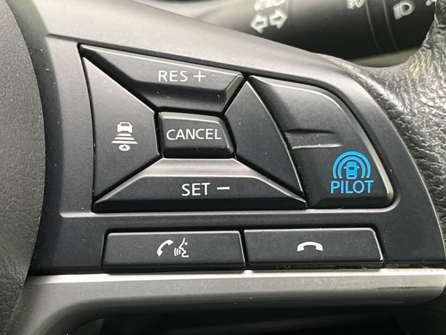 �y�v���p�C���b�g�z�������H�ł̒��������s���y��!!�a�؎��Ə��񑖍s�̃V�[���ŁA�A�N�Z���E�u���[�L�E�X�e�A�����O�������Ő��䂵�A�������^�]�̕��S���y�����Ă���܂���