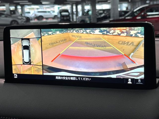 �y360&deg;�r���[���j�^�[�z��p�̃J�����ɂ��A�ォ�猩���낵���悤�Ȏ��_��360�x�N���}�̎��͂��m�F���邱�Ƃ��ł��܂������p�������m�F���₷���A�����ꏊ�ł̐؂�Ԃ��⒓�Ԃ��X���[�Y�ɍs���܂��B