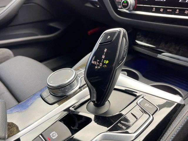 ��MT���[�h�t��AT:�ʏ�͎����ł����Ȃ���ϑ�(�M�A�`�F���W)���h���C�o�[�̑���ɂ���ĈӐ}�I�ɕς�����V�X�e���ł��B����w���i�̃h���C�u�����y���݂��������܂�!