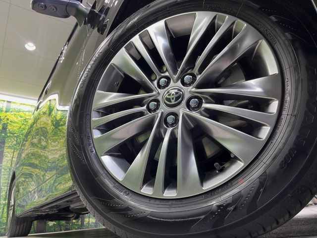 �y����18�C���`�A���~�z�C�[���z�O�ςɃ}�b�`���������A���~�z�C�[���𑕒����Ă���܂��B�e��ЊO�A���~�z�C�[����A�X�^�b�h���X�^�C�����戵�����Ă���܂��B���񂲑��k����������