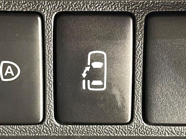 �y�p���[�X���C�h�h�A�z�X�}�[�g�L�[��^�]�Ȃ̃X�C�b�`�ŃX���C�h�h�A�̊J���\���d��������͂����ăh�A���J����K�v�������A���������q�l�ł��A�d���ו��������Ă��鎞�����N�ɊJ���߂ł��܂���