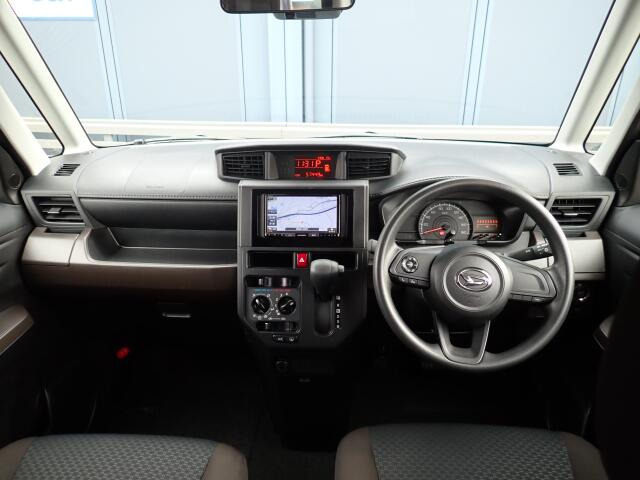 �C���p�l�摜�ɂȂ�܂��B�ԓ��͐��Ǝ҂ɂĎ����N���[�j���O�{�H�ς݂Ȃ̂ŁA��ϐ����ł��B