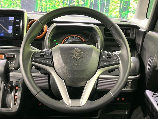 �y�X�e�A�����O�X�C�b�`�z�^�]���A�O������ڐ������炷���ƂȂ��A�I�[�f�B�I���̑��삪�\�ȕ֗��@�\!���S&���K�ȃh���C�u�����o���Ă���܂���