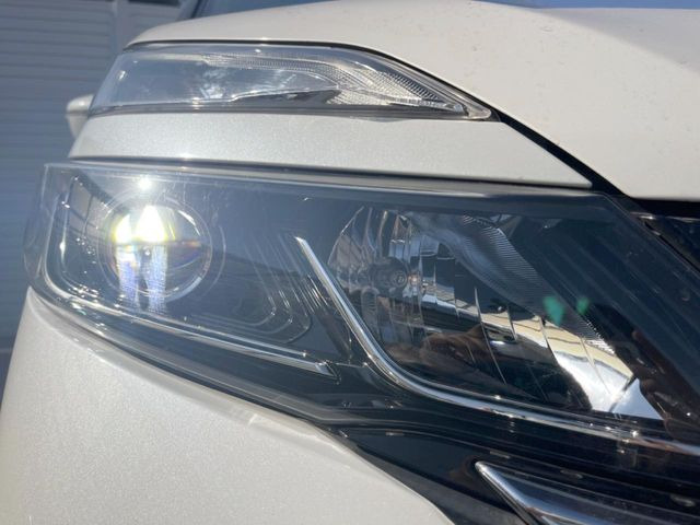 �yLED�w�b�h���C�g�z���V����ԑ��s�����ǍD�Ȏ��E���m�ۂ����S���ĉ^�]�ł��鍂�P�xLED�w�b�h���C�g�𑕔�!�_�����x�������A����d�͂��}�����Ă��܂��B