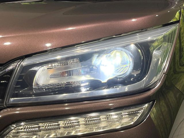 �yLED�w�b�h���C�g�z���V����ԑ��s�����ǍD�Ȏ��E���m�ۂ����S���ĉ^�]�ł��鍂�P�xLED�w�b�h���C�g�𑕔�!�_�����x�������A����d�͂��}�����Ă��܂��B