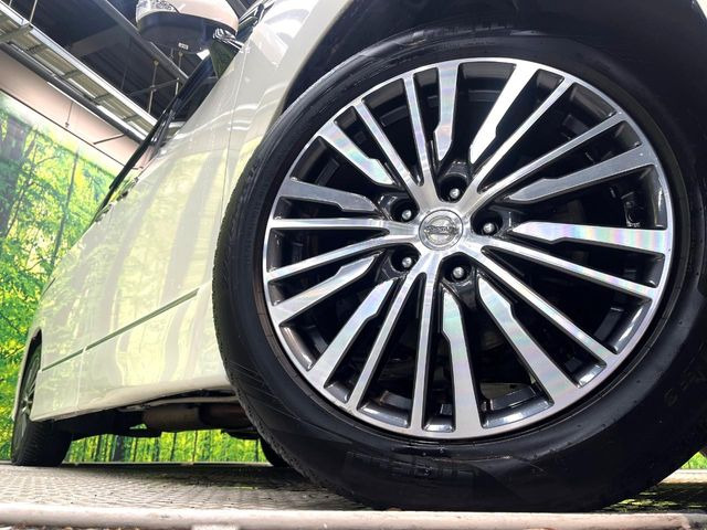 �y�����A���~�z�C�[���z�O�ςɃ}�b�`���������A���~�z�C�[���𑕒����Ă���܂��B�e��ЊO�A���~�z�C�[����A�X�^�b�h���X�^�C�����戵�����Ă���܂��B���񂲑��k����������