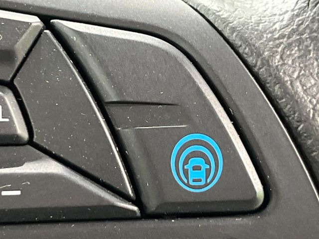 �y�v���p�C���b�g�z�������H�ł̒��������s���y��!!�a�؎��Ə��񑖍s�̃V�[���ŁA�A�N�Z���E�u���[�L�E�X�e�A�����O�������Ő��䂵�A�������^�]�̕��S���y�����Ă���܂���