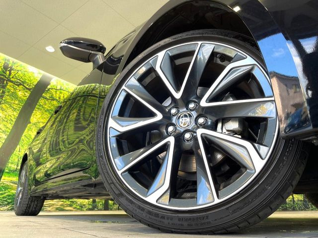 �y����18�C���`�A���~�z�C�[���z�O�ςɃ}�b�`���������A���~�z�C�[���𑕒����Ă���܂��B�e��ЊO�A���~�z�C�[����A�X�^�b�h���X�^�C�����戵�����Ă���܂��B���񂲑��k����������