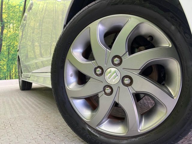 �y����14�C���`�A���~�z�C�[���z�O�ςɃ}�b�`���������A���~�z�C�[���𑕒����Ă���܂��B�e��ЊO�A���~�z�C�[����A�X�^�b�h���X�^�C�����戵�����Ă���܂��B���񂲑��k����������