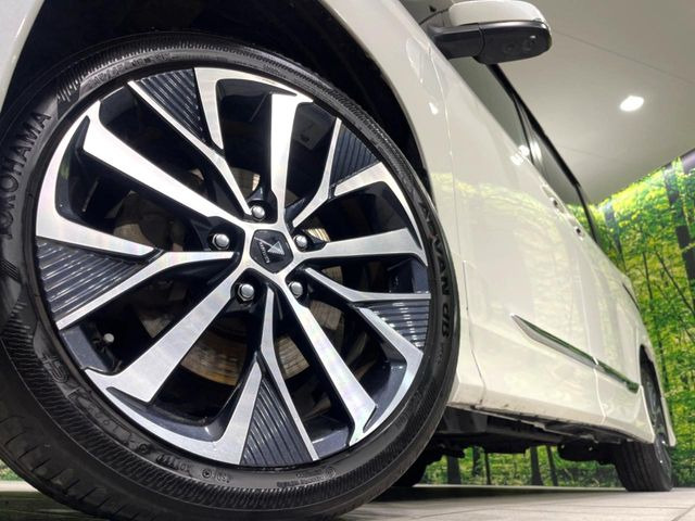 �y18�C���`�A���~�z�C�[���z�O�ςɃ}�b�`�����A���~�z�C�[���𑕒����Ă���܂��B�e��A���~�z�C�[����A�X�^�b�h���X�^�C�����戵�����Ă���܂��B���񂲑��k����������