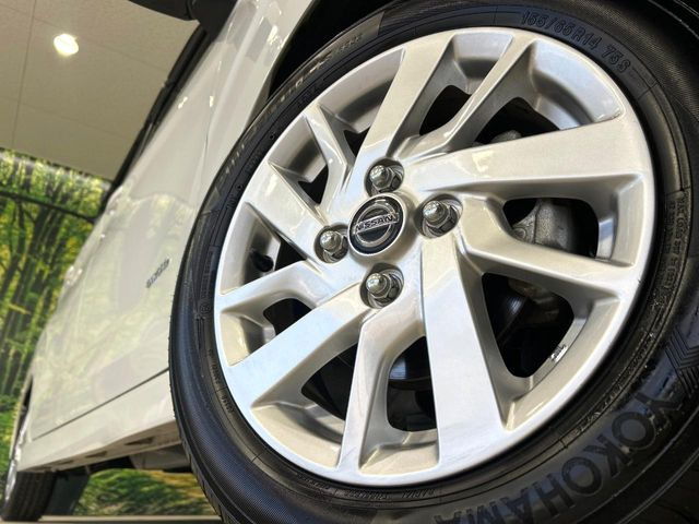 �y����14�C���`�A���~�z�C�[���z�O�ςɃ}�b�`���������A���~�z�C�[���𑕒����Ă���܂��B�e��ЊO�A���~�z�C�[����A�X�^�b�h���X�^�C�����戵�����Ă���܂��B���񂲑��k����������