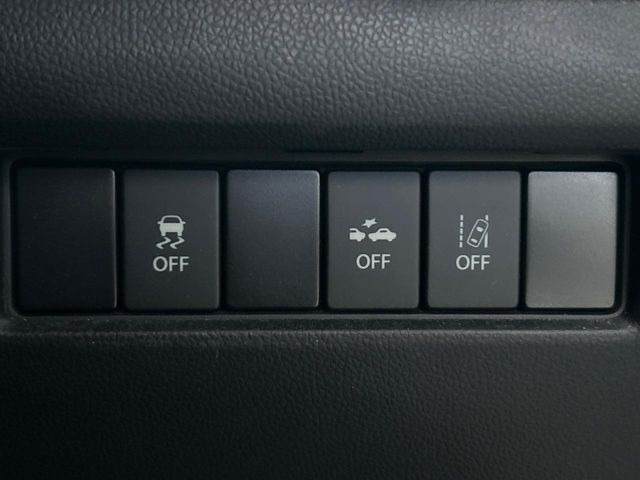 �y�X�Y�L �Z�[�t�e�B�T�|�[�g�z���s���ɑO���̎ԗ�����F�����A�Փ˂������Ȏ��͌x��ƃu���[�L�ŏՓˉ���Ɣ�Q�y�����A�V�X�g�B�����S�Ƀh���C�u�����y���݂��������܂��B