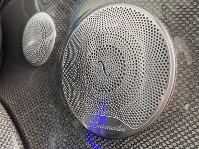 ��Burmester�T���E���h�V�X�e��:�n�C�G���h�I�[�f�B�I��僁�[�J�[����|����Ԑ�p�̃v���~�A���X�s�[�J�[�𑕔��B�����̃X�s�[�J�[����A���̗������܂ŕ����鍂�i���ȉ��y�����y���݂��������܂��B