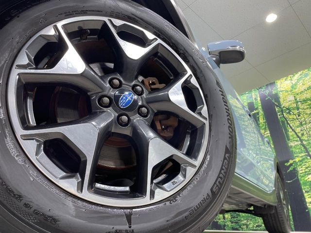 �y����17�C���`�A���~�z�C�[���z�O�ςɃ}�b�`���������A���~�z�C�[���𑕒����Ă���܂��B�e��ЊO�A���~�z�C�[����A�X�^�b�h���X�^�C�����戵�����Ă���܂��B���񂲑��k����������