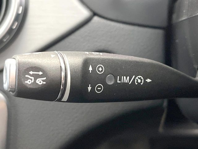 ���f�B�X�g���j�b�N�v���X:�s�s�A�x�O�A�������H�Ȃǂ̑��s���ɁA�X�e���I�}���`�p�[�p�X�J�����ƃ��[�_�[�Z���T�[�ɂ��A�O���Ԃ�F�����đ��x�ɉ������Ԋԋ������ێ����鎟����̃N���R��!