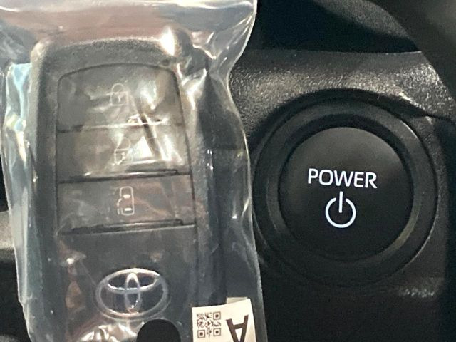 �y�X�}�[�g�L�[�z�J�o����|�P�b�g�ɓ��ꂽ�܂܂ł��h�A�̎{���E�������\�ȃX�}�[�g�L�[�𑕔��B�G���W���̃I���E�I�t�����J�M�����o���K�v����������Ƃ��Ă��֗��ł���