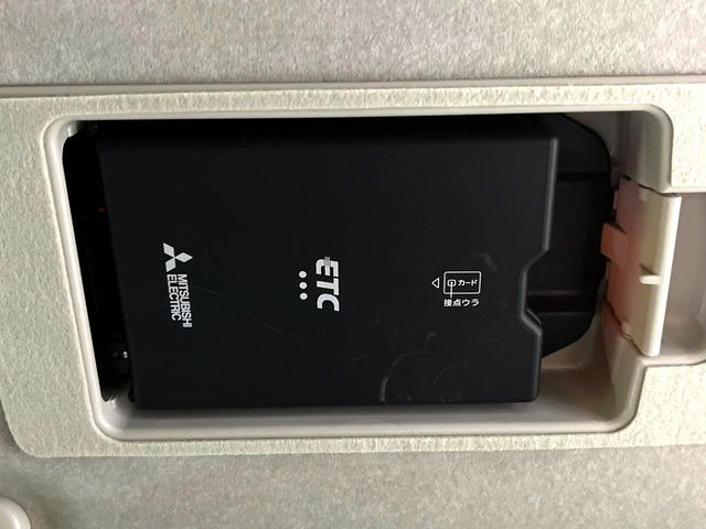 【ETC】高速道路の料金所をストレスなく通過!話題のスポットやサービスエリアに多い「スマートIC」利用時は必須のアイテムです。当店でセットアップを実施、ご納車当日からすぐにご利用いただけます!