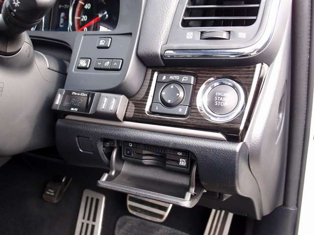 �ߋ������L�^��H28.10/H29.10/R3.3/R3.9/R5.10/�N���E���A�X���[�gS T J-�t�����e�B�A���ʎd�l��/�z���C�g�p�[���N���X�^���V���C���O���F