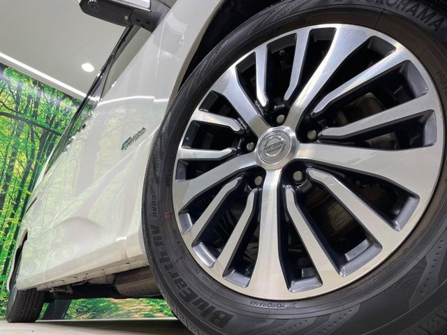 �y����16�C���`�A���~�z�C�[���z�O�ςɃ}�b�`���������A���~�z�C�[���𑕒����Ă���܂��B�e��ЊO�A���~�z�C�[����A�X�^�b�h���X�^�C�����戵�����Ă���܂��B���񂲑��k����������