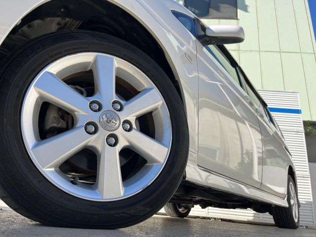 �y16�C���`�A���~�z�C�[���z�O�ςɃ}�b�`�����A���~�z�C�[���𑕒����Ă���܂��B�e��A���~�z�C�[����A�X�^�b�h���X�^�C�����戵�����Ă���܂��B���񂲑��k����������