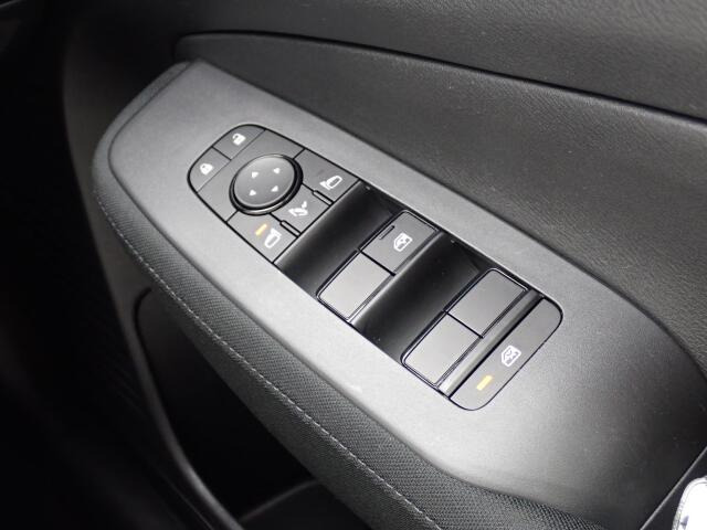 �d���i�[���h�A�~���[�E�p���[�E�B���h�E�������Ă��܂��B