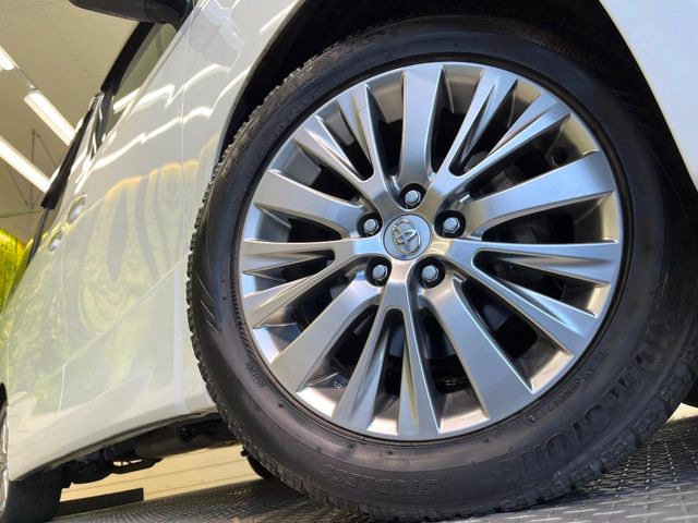 �y����18�C���`�A���~�z�C�[���z�O�ςɃ}�b�`���������A���~�z�C�[���𑕒����Ă���܂��B�e��ЊO�A���~�z�C�[����A�X�^�b�h���X�^�C�����戵�����Ă���܂��B���񂲑��k����������