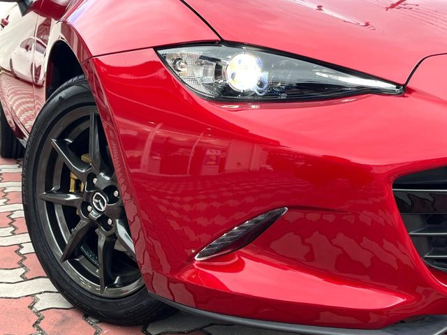 �yLED�w�b�h���C�g�z���V����ԑ��s�����ǍD�Ȏ��E���m�ۂ����S���ĉ^�]�ł��鍂�P�xLED�w�b�h���C�g�𑕔�!�_�����x�������A����d�͂��}�����Ă��܂��B