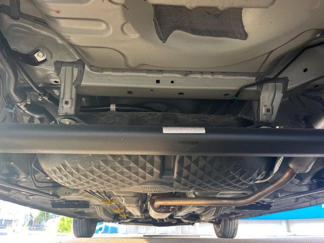 ����肪���ꂢ�Ȃ����ɁA�h�K���H�̎{�H���I�X�X���B�~��n��͂������A���ݕ��ɂ��Z���̕���A��Ń}�����E�E�B���^�[�X�|�[�c���������ɂ��D�]���������Ă���܂��B