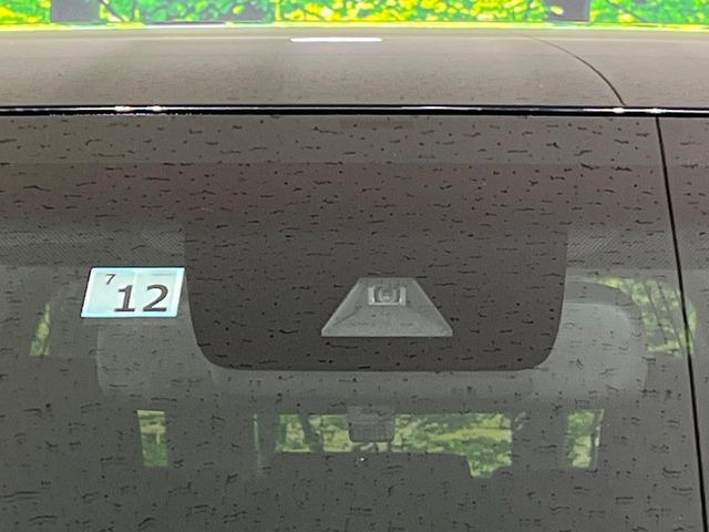 �y�v���N���b�V���Z�[�t�e�B�z�O���̎ԗ��������m���A�Փ˂������Ȏ��͌x��Œ��ӂ𑣂��A�u���[�L�𓥂ޗ͂��T�|�[�g�B�u���[�L�𓥂߂Ȃ������ꍇ�͏Փ˔�Q�y���u���[�L���쓮�A�Փˉ�����T�|�[�g���܂��B