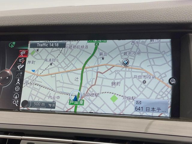 �������i�r:��̊��̂���i�r�́A����������ԓ������o���Ă���܂��B�I�[�f�B�I�@�\���[�����Ă���܂��̂ŁA�^�]�����y���߂܂���