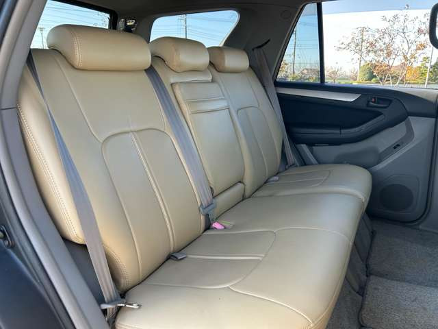 ���������������ɗL��������܂��B�yGLOBAL CREST�K��X�z ��ʌ��K��s��1000�؂قǂ̍L��ȕ~�n�ɏ펞150��ȏ�W�����Ă���܂��B�����ł��������������Ƃ��\�ł��B