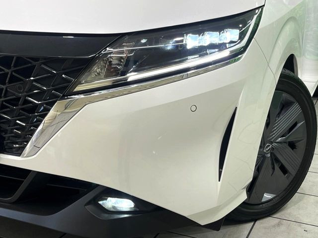 �yLED�w�b�h���C�g�z���V����ԑ��s�����ǍD�Ȏ��E���m�ۂ����S���ĉ^�]�ł��鍂�P�xLED�w�b�h���C�g�𑕔�!�_�����x�������A����d�͂��}�����Ă��܂��B