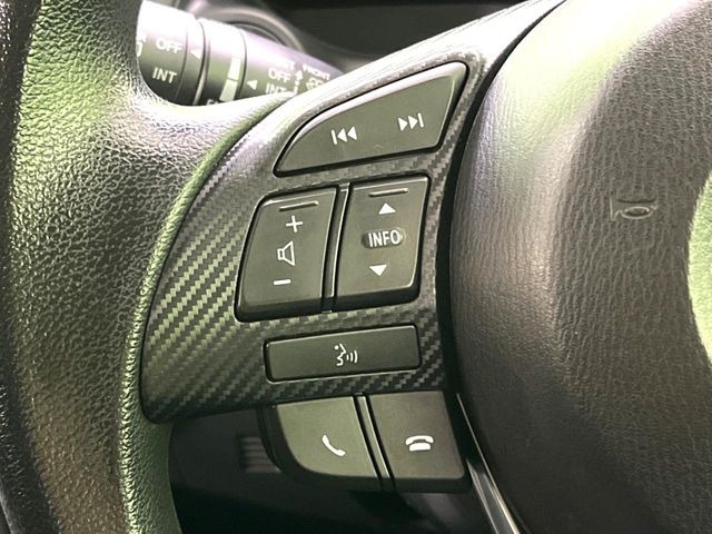 �y�X�e�A�����O�X�C�b�`�z�^�]���A�O������ڐ������炷���ƂȂ��A�I�[�f�B�I���̑��삪�\�ȕ֗��@�\!���S&���K�ȃh���C�u�����o���Ă���܂���